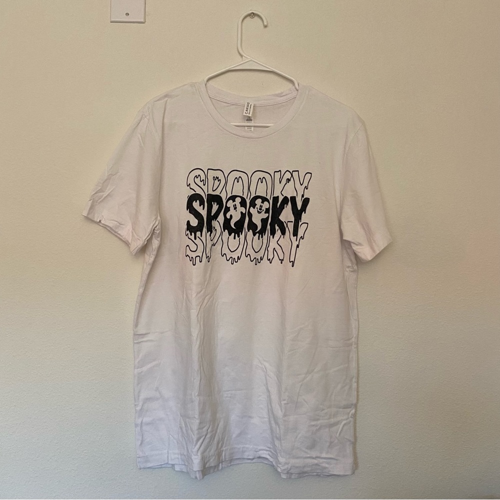 Disney Halloween Shirt size Large